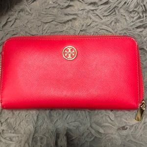 Authentic Tory Burch Continental Wallet